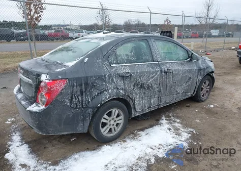 2015 Chevrolet Sonic Lt Manual z USA, uszkodzony, nr VIN 1G1JD5SH2F4133815